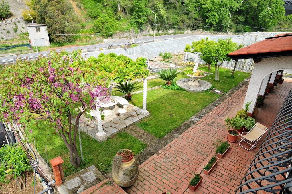 Le Rose Villa San Biagio della Cima Eksteriør billede